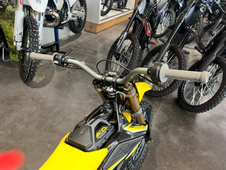 Surron Hyper Bee Yellow - Image 2