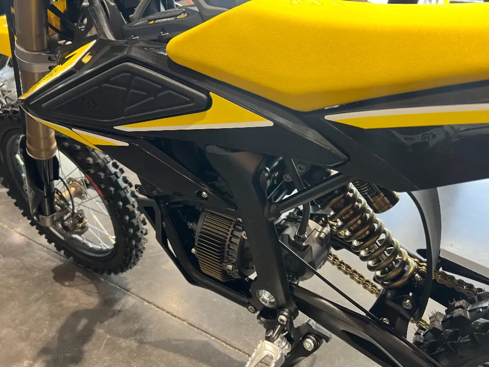 Surron Hyper Bee Yellow - Image 4