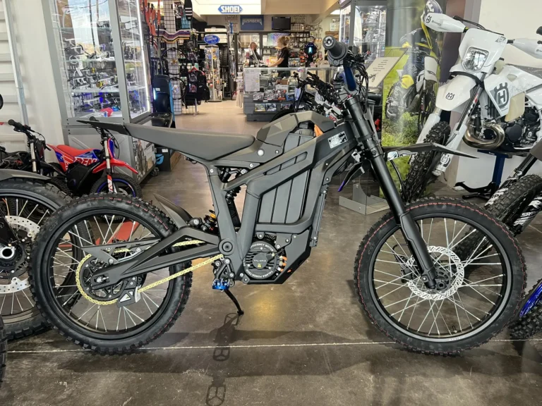Talaria MX5 Sting Pro -Equipped with Warp9 bars and pegs - Image 2